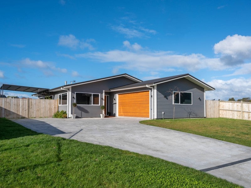 11 Oakland Place, Ngongotaha, Rotorua - Carousel 2