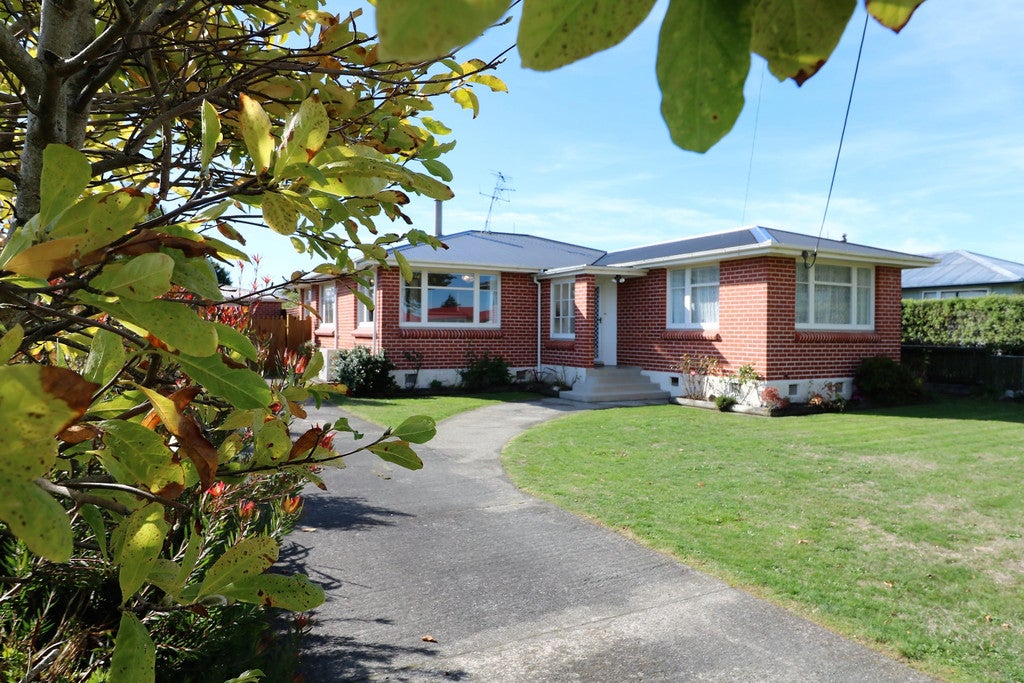 18 Costley Street, Carterton - Carousel 1