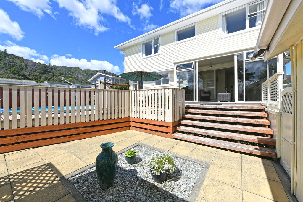 13 Tanekaha Street, Stokes Valley, Lower Hutt - Carousel 22