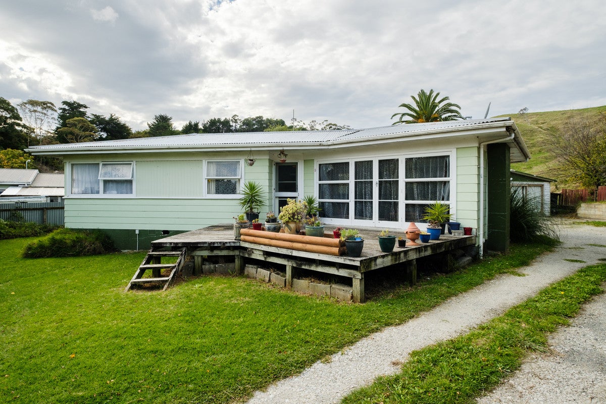 63 Lyell Road, Outer Kaiti, Gisborne - Carousel 2