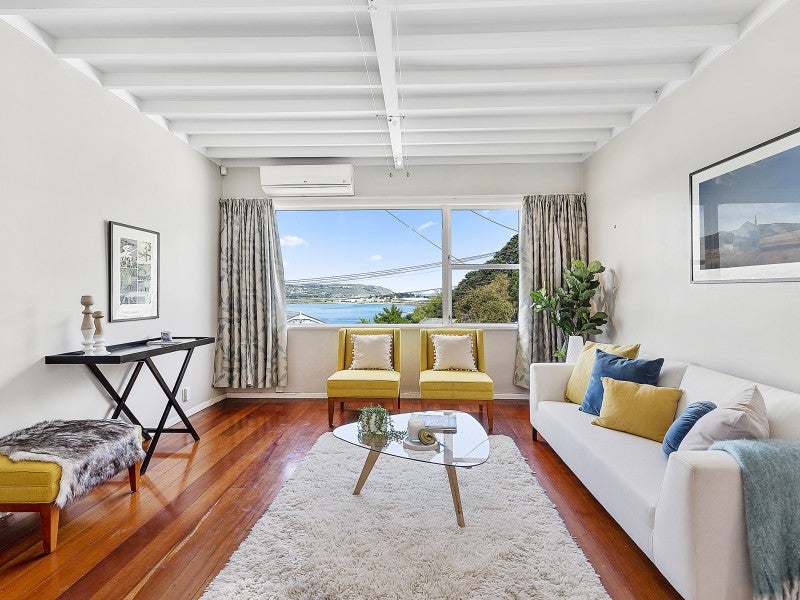14 Rewa Road, Hataitai, Wellington - Carousel 1