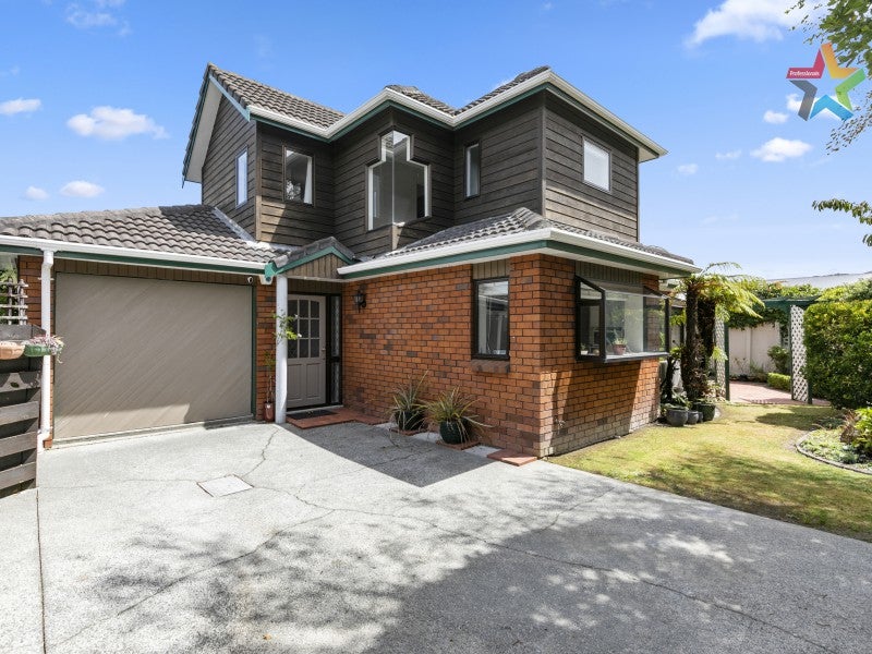 1/69 Hautana ST, WOBURN, LOWER HUTT - Carousel 1