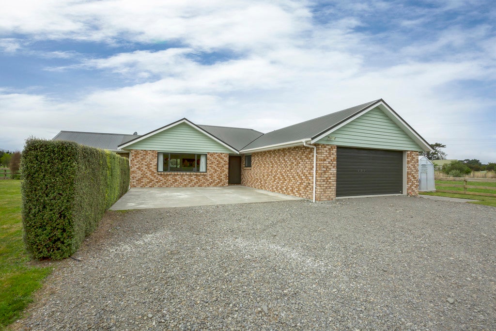 87 Longwood East Road, South Featherston, Featherston - Carousel 2