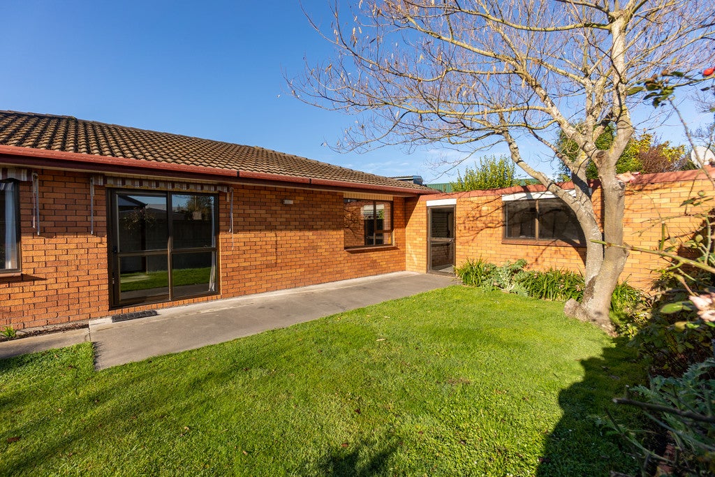 1/24 Sawtell Place, Northcote, Christchurch - Carousel 1