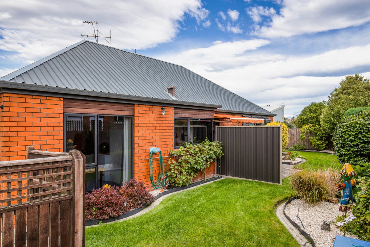 2/19 Clotilda Place, Bishopdale, Christchurch - Carousel 1