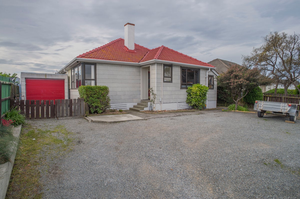 8 Tay Street, Waimataitai, Timaru - Carousel 1