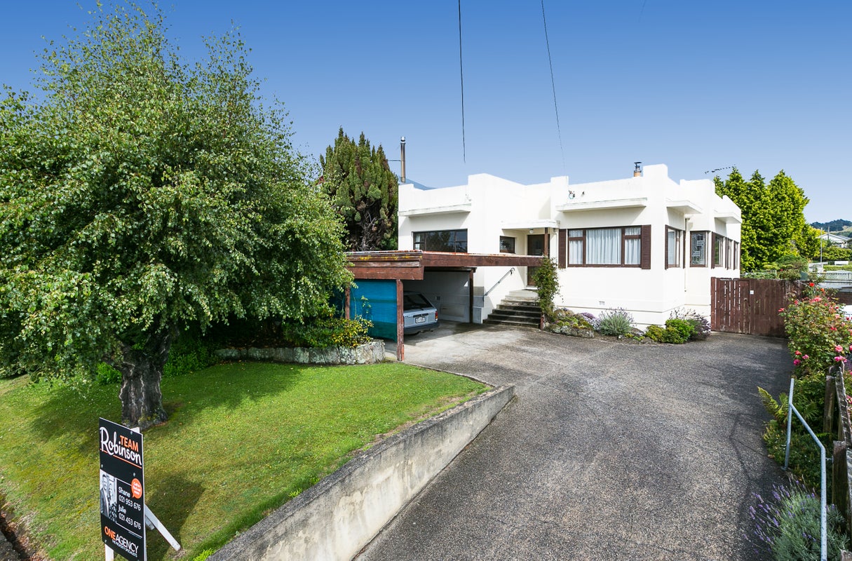 68 Elgin Road, Mornington, Dunedin - Carousel 1
