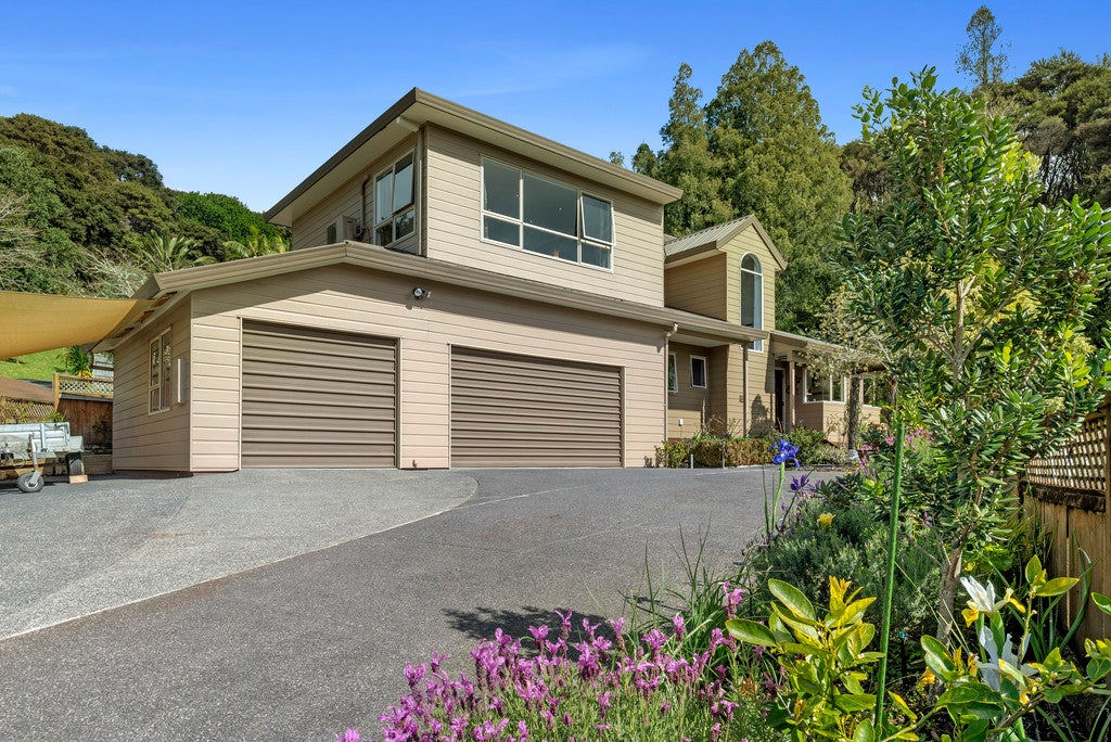 14 Dee Place, Torbay, Auckland - Carousel 1