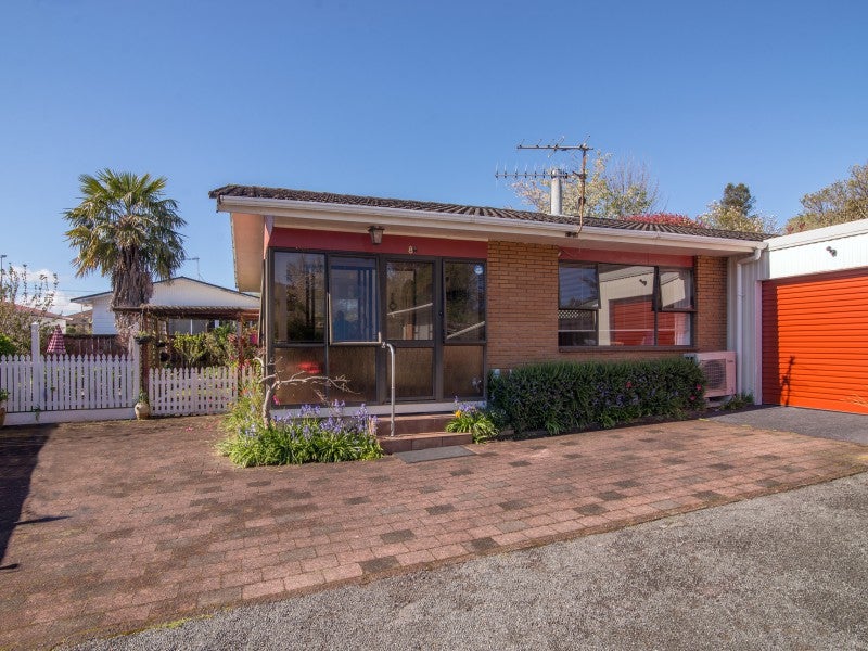 8B Westbrook Place, Pomare, Rotorua - Carousel 1