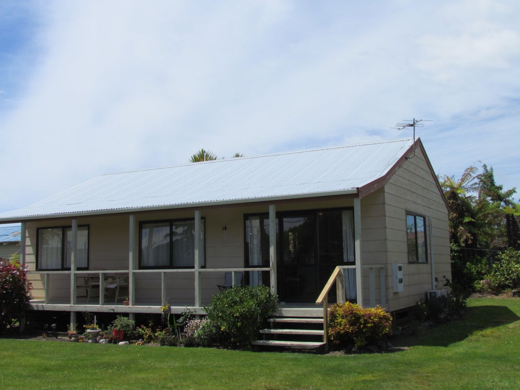 9B Beaumont Road, Ngongotaha, Rotorua - Carousel 1
