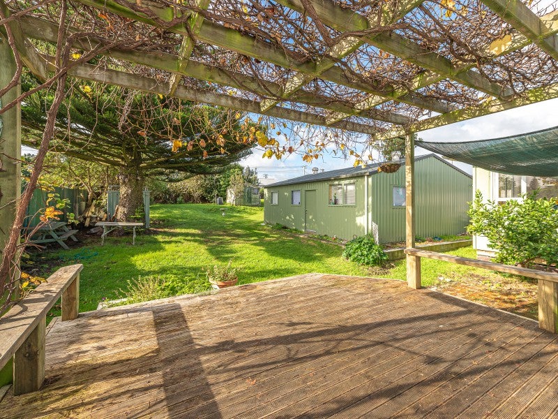 12 Ashton Terrace, Castlecliff, Whanganui - Carousel 2