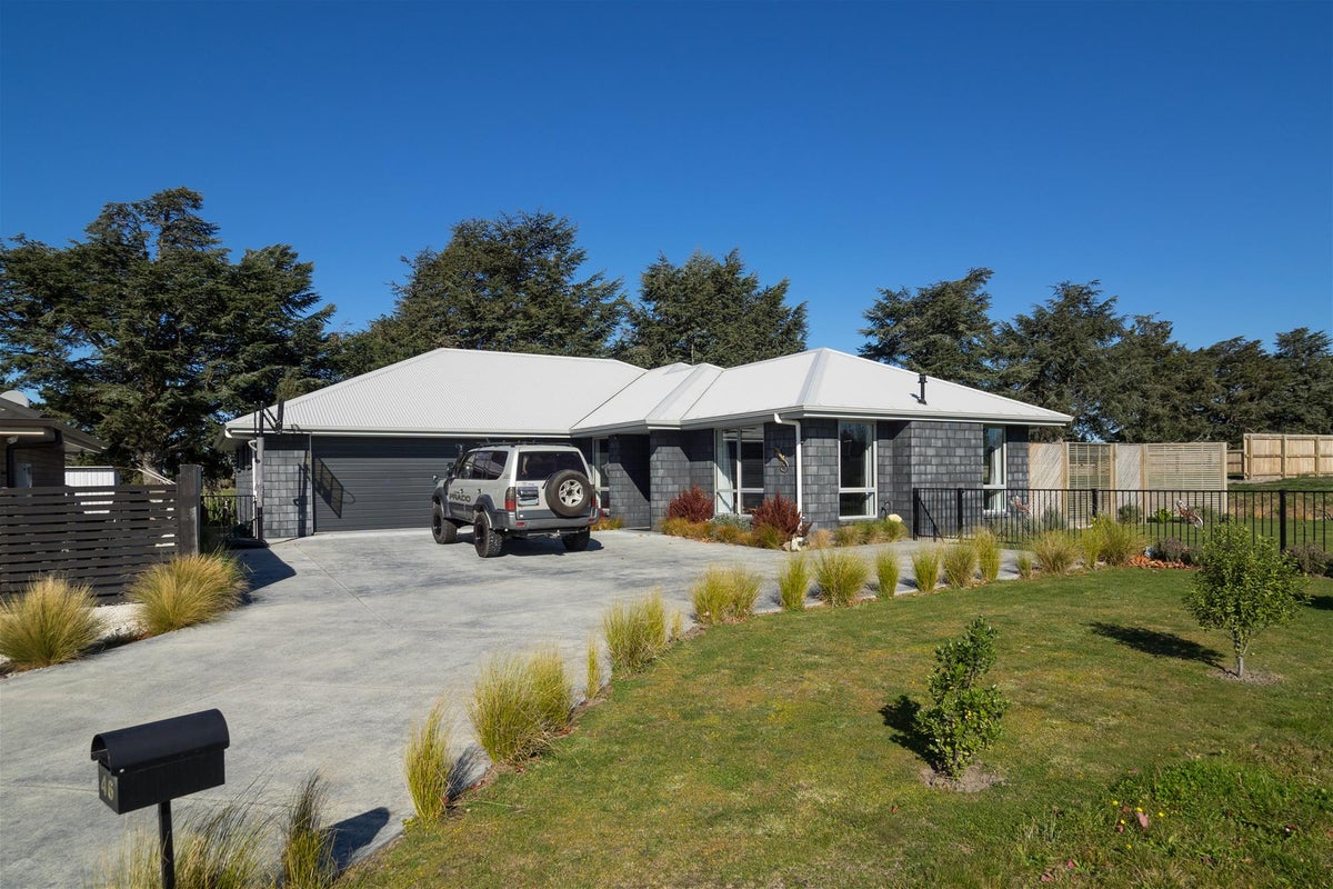 46 Braebrook Drive, Netherby, Ashburton - Carousel 1