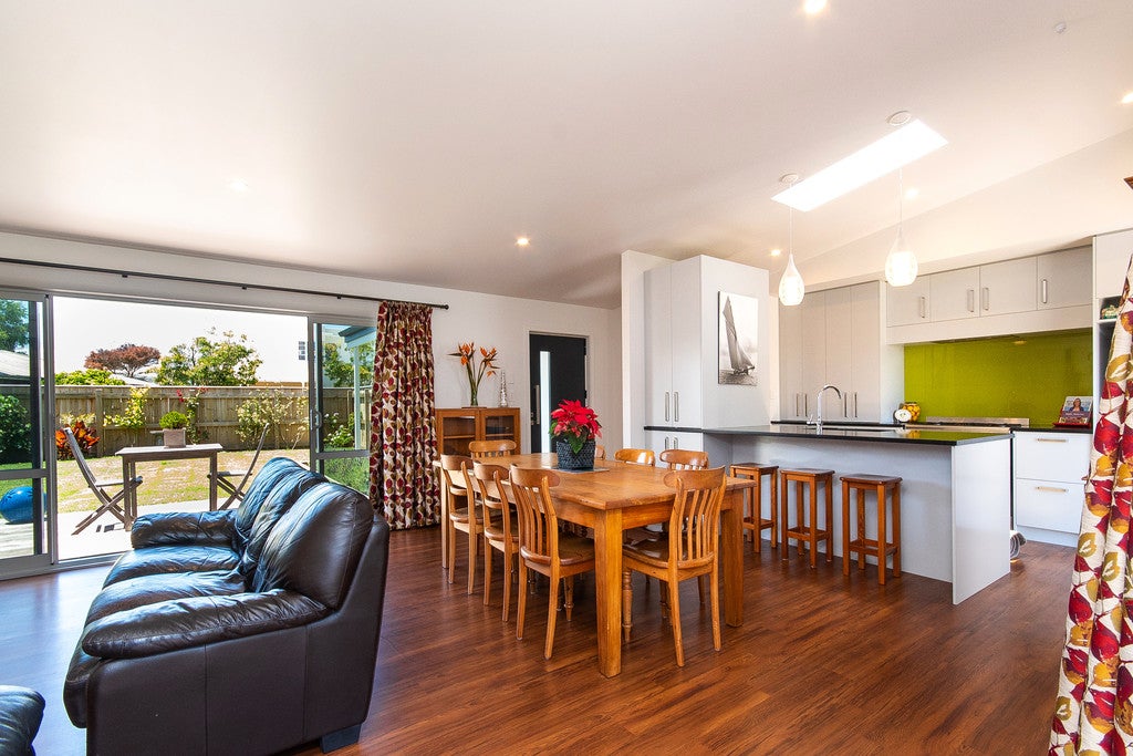 6 Gladstone Road, Bluff Hill, Napier - Carousel 2