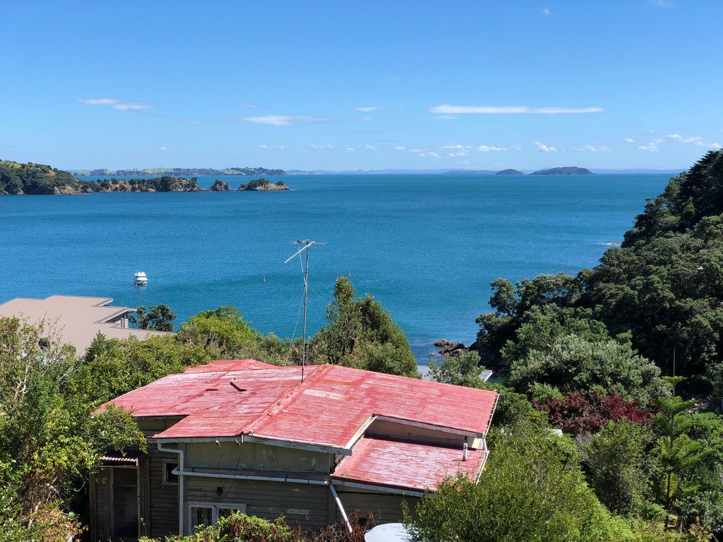 72 Coromandel Road, Oneroa, Waiheke Island - Carousel 1