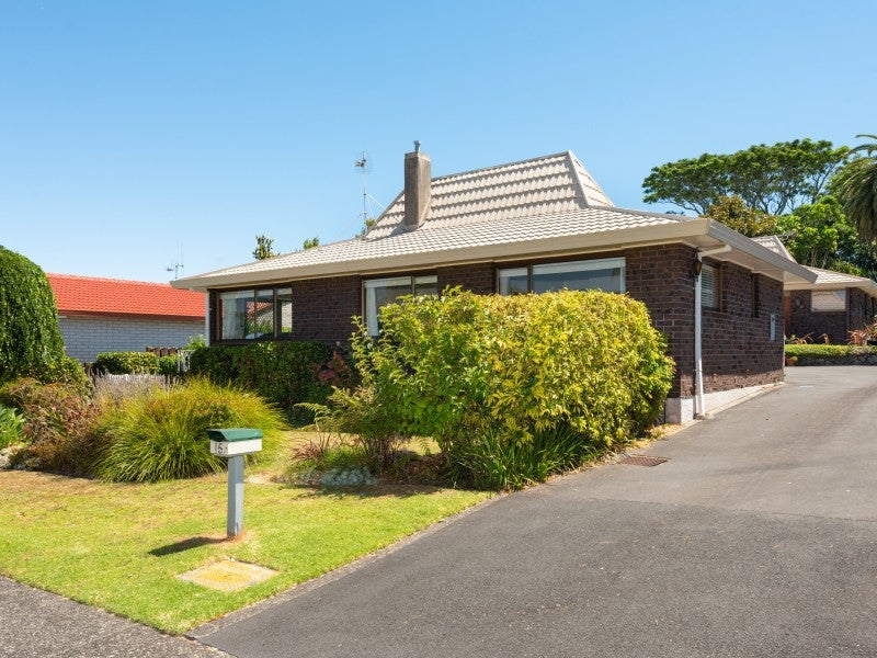 15 Clivedene Street, Matua, Tauranga - Carousel 1