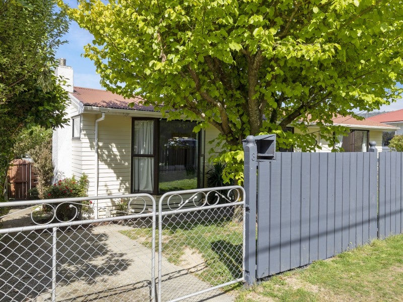3 Gribble Grove, Stokes Valley, Lower Hutt - Carousel 16