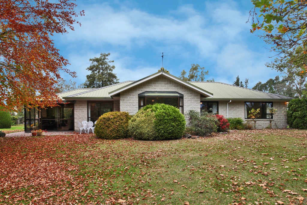 390 Johns Road, Northwood, Christchurch - Carousel 1