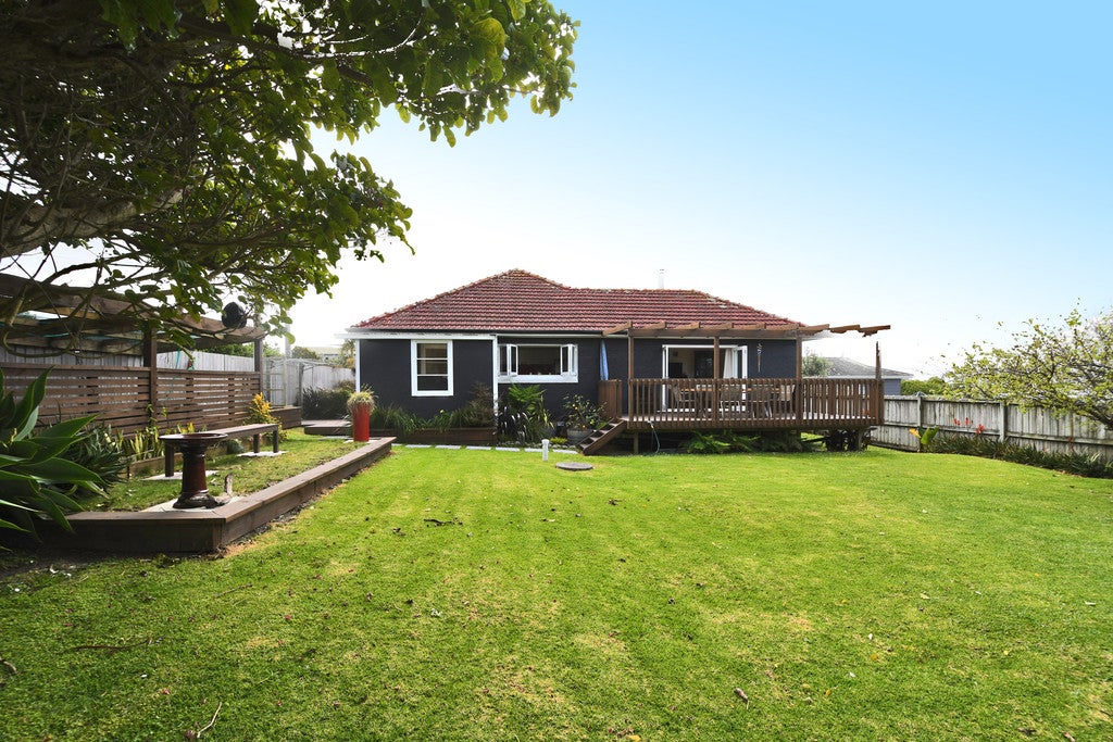 12 Totara Road, Leigh, Leigh - Carousel 2