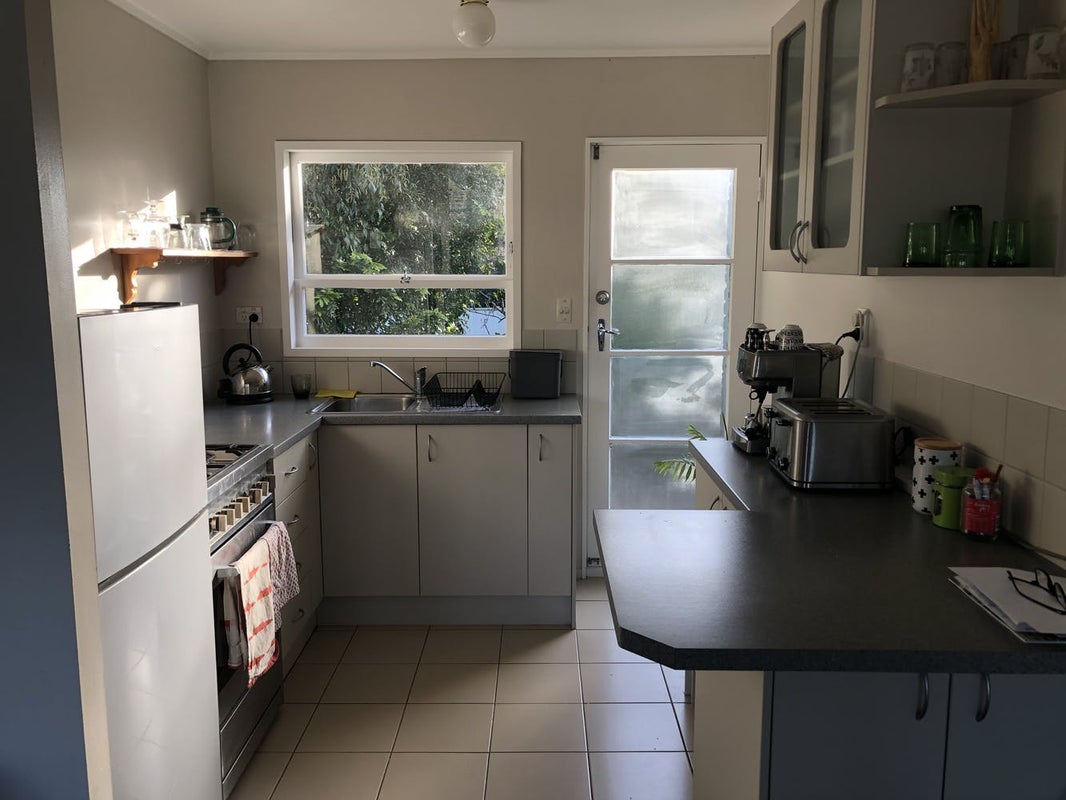 5/170 Queen Street, Northcote Point, Auckland - Carousel 2