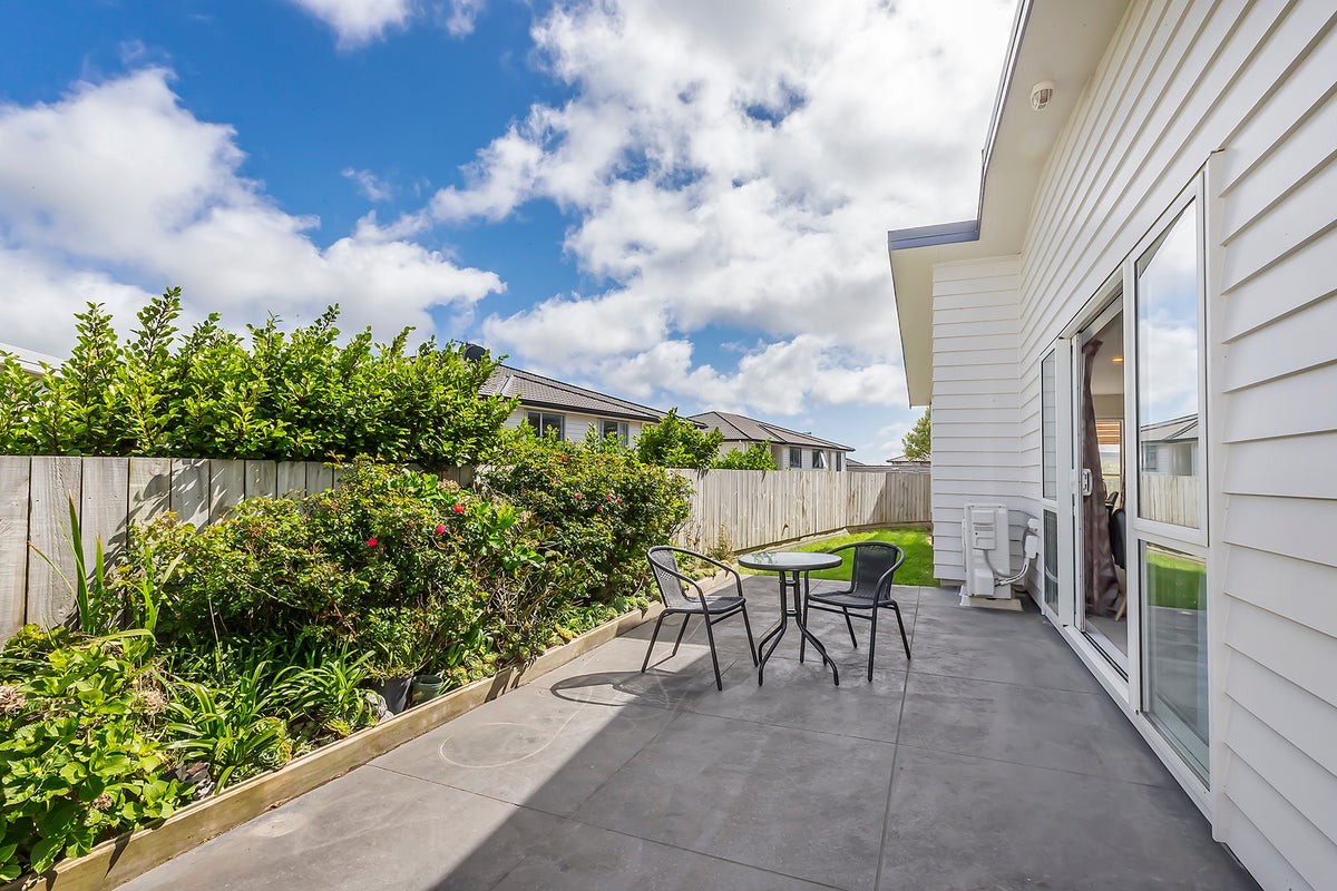 219 Mark Avenue, Grenada Village, Wellington - Carousel 17