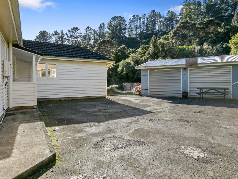 497 Stokes Valley Road, Stokes Valley, Lower Hutt - Carousel 16