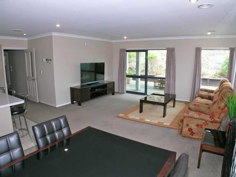 48 Aotea Drive, Aotea, Porirua - Carousel 2