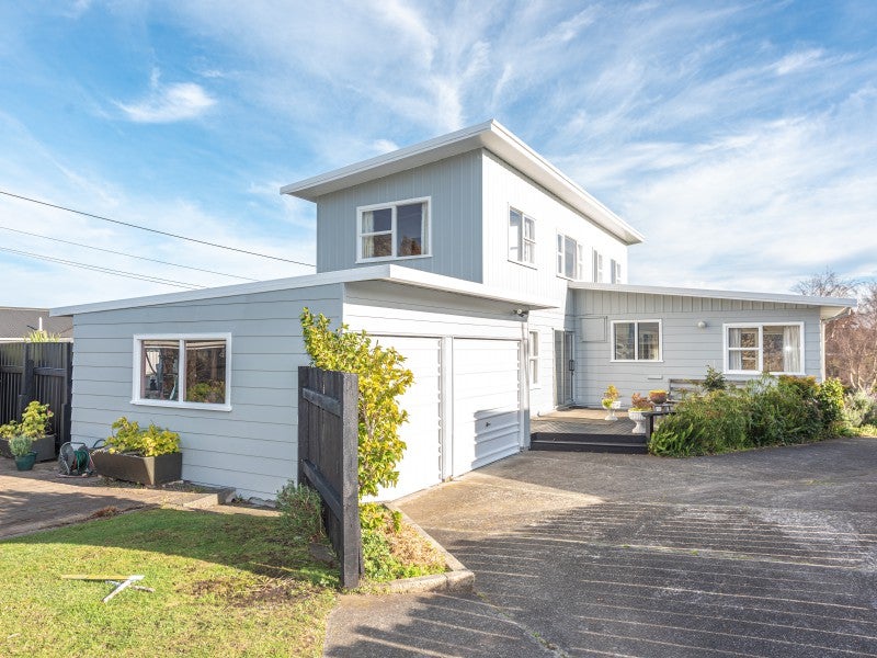 3 Addenbrooke Terrace, Springvale, Whanganui - Carousel 21