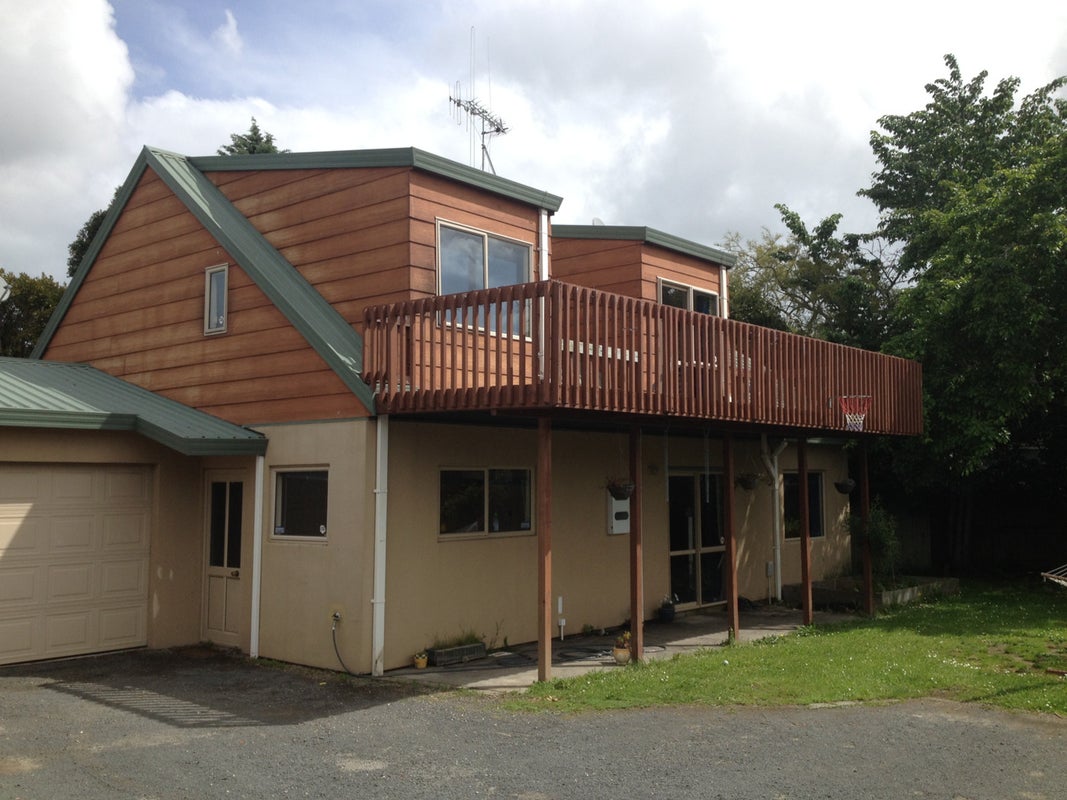 11A Peachgrove Road, Hamilton East, Hamilton - Carousel 1