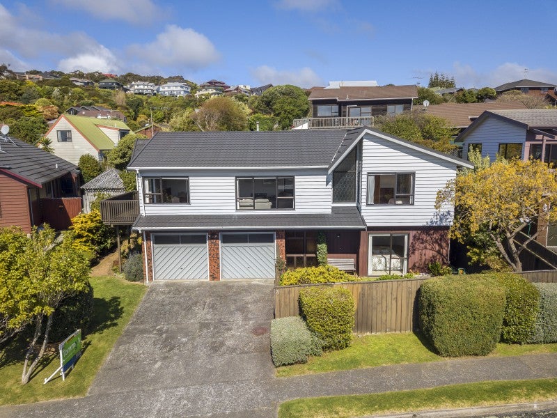 71 Tweed Road, Papakowhai, Porirua - Carousel 1