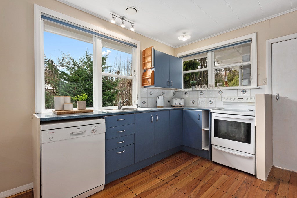 18 Maymorn Road, Te Marua, Upper Hutt - Carousel 2