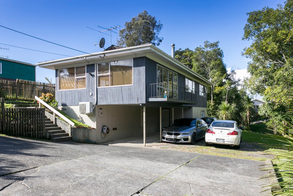 144A Godley Road, Green Bay, Auckland - Carousel 1