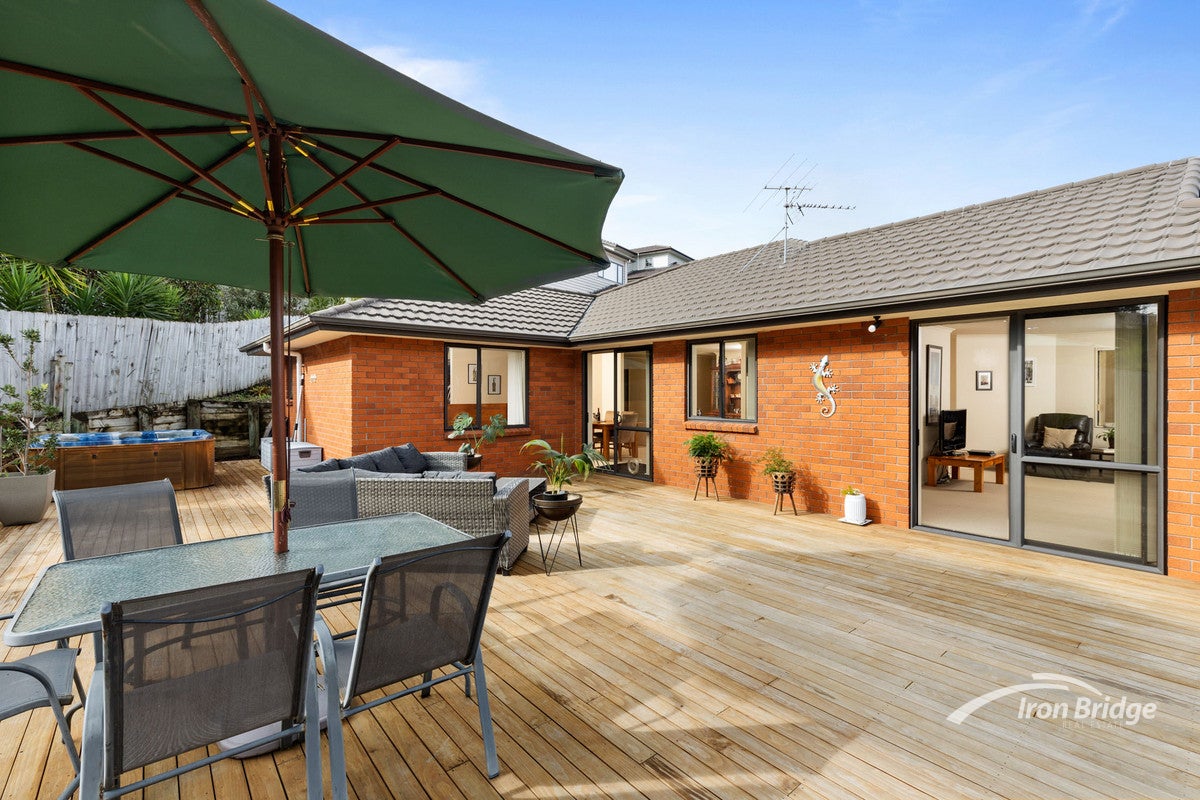 12 Carol Lee Place, Albany Heights, Auckland - Carousel 1