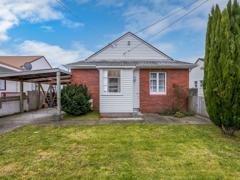 9 Bush Street, Naenae, Lower Hutt - Carousel 1