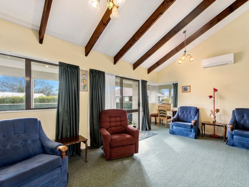 9B MCHARDIE ST, WALLACEVILLE, UPPER HUTT - Carousel 2