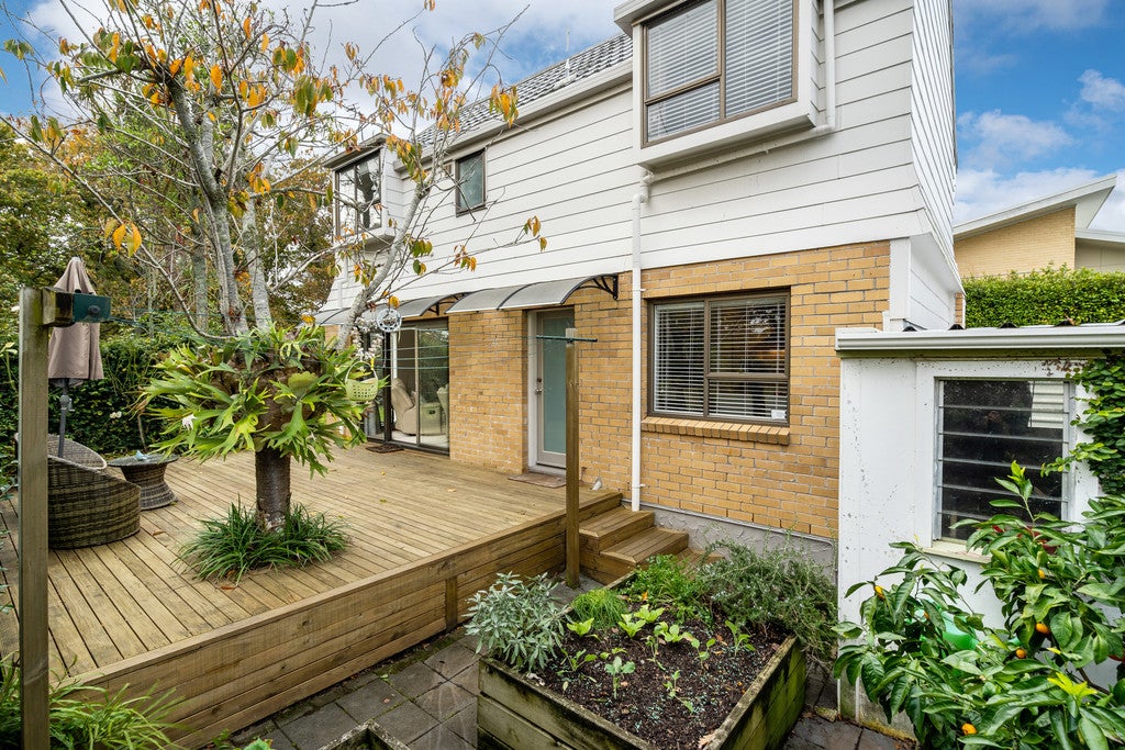 1/167 St Johns Road, Meadowbank, Auckland - Carousel 1