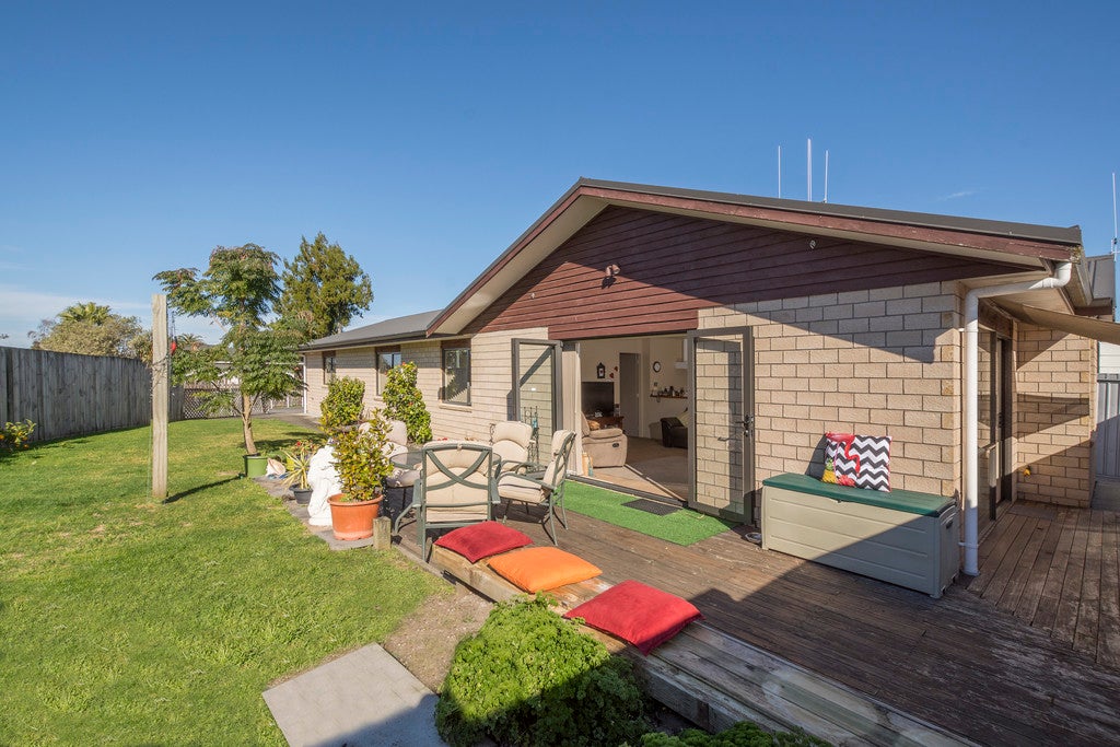 53 Coopers Road, Gate Pa, Tauranga - Carousel 1