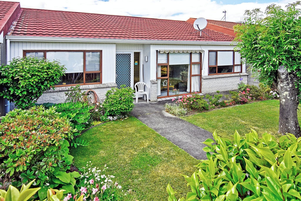 16 Cooper Street, Lansdowne, Masterton - Carousel 16