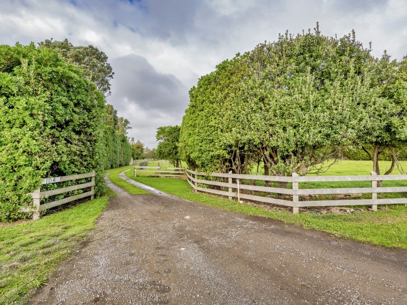 104 Hoggs Road, Kuku, Levin - Carousel 1