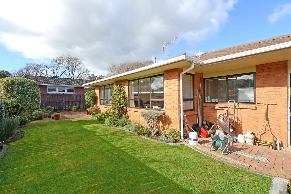 2/26 Redwood Street, Elderslea, Upper Hutt - Carousel 17