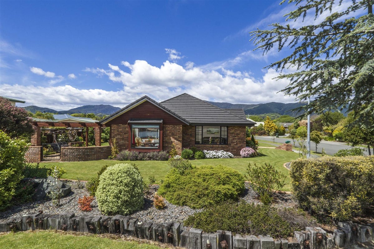 1 Hoult Crescent, Monaco, Nelson - Carousel 1