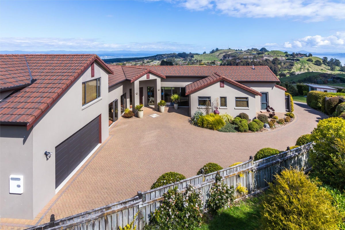 42 Edge Hill, Mapua, Taupo - Carousel 2