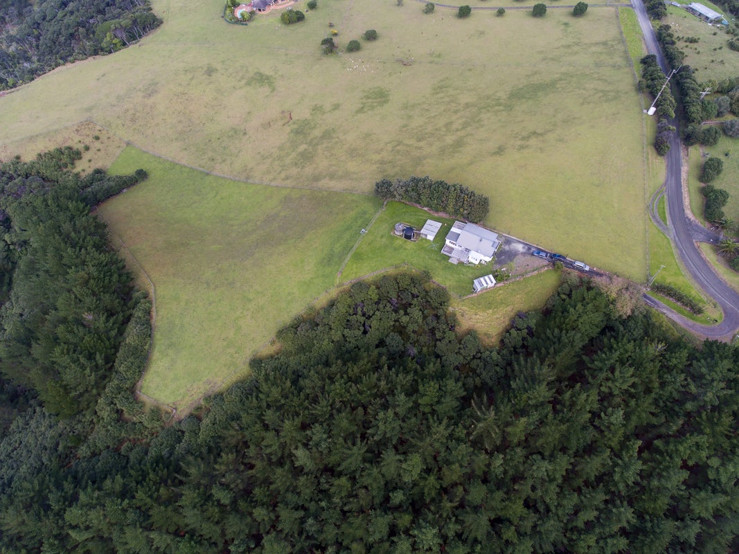 112 Te Kanae Road, Helensville - Carousel 21
