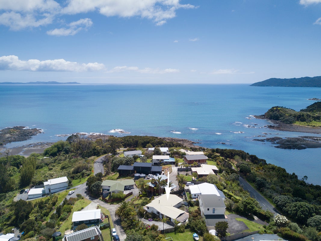25 Powells Road, Cable Bay, Cable Bay - Carousel 1
