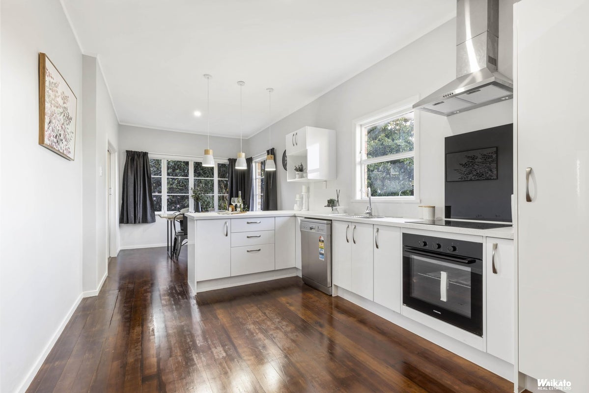34 Hillcrest Road, Hillcrest, Hamilton - Carousel 2