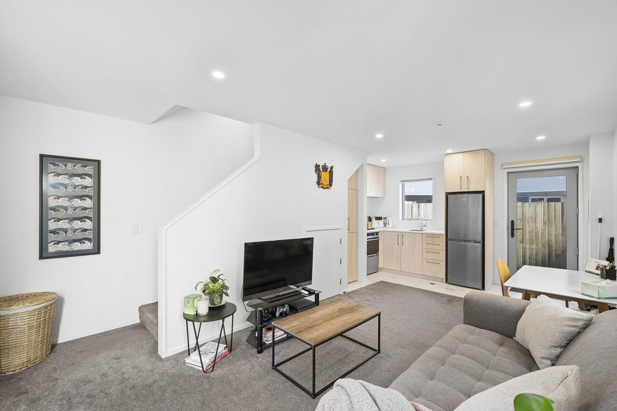 8/205 Salisbury Street, Christchurch Central, Christchurch - Carousel 2