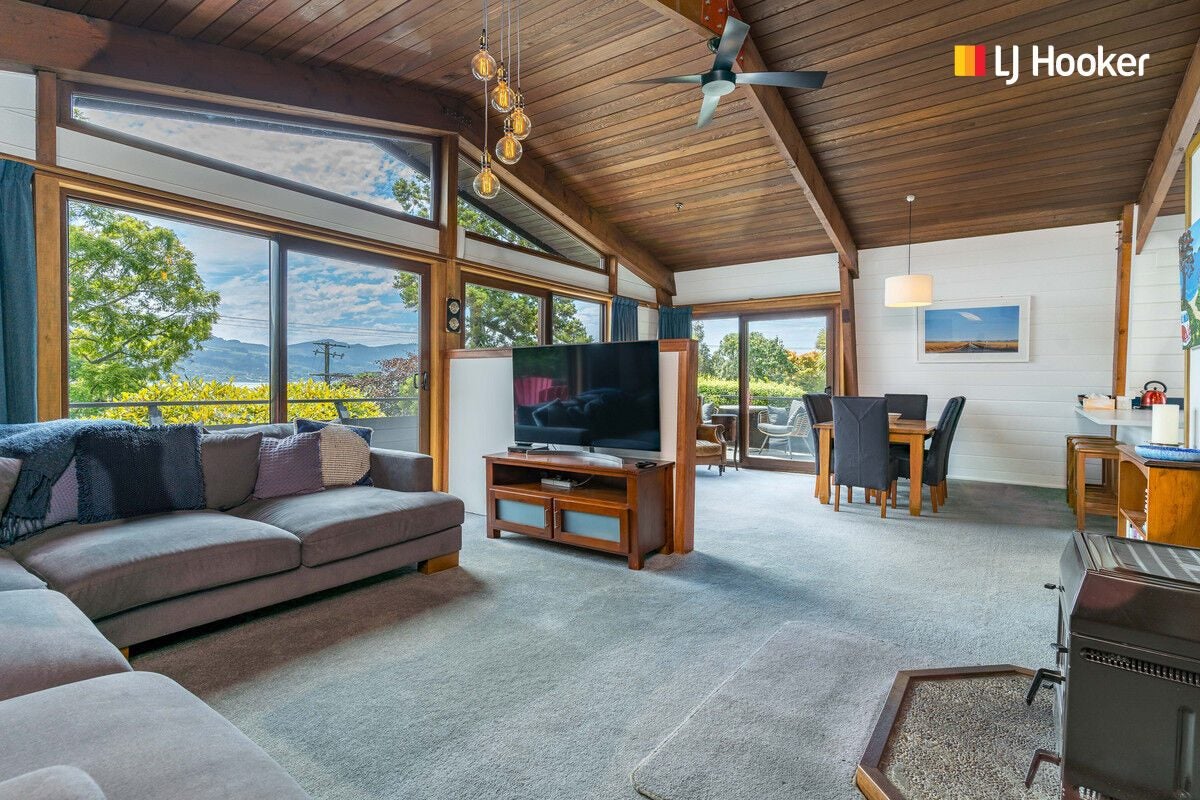 4 Barling Street, Macandrew Bay, Dunedin - Carousel 2
