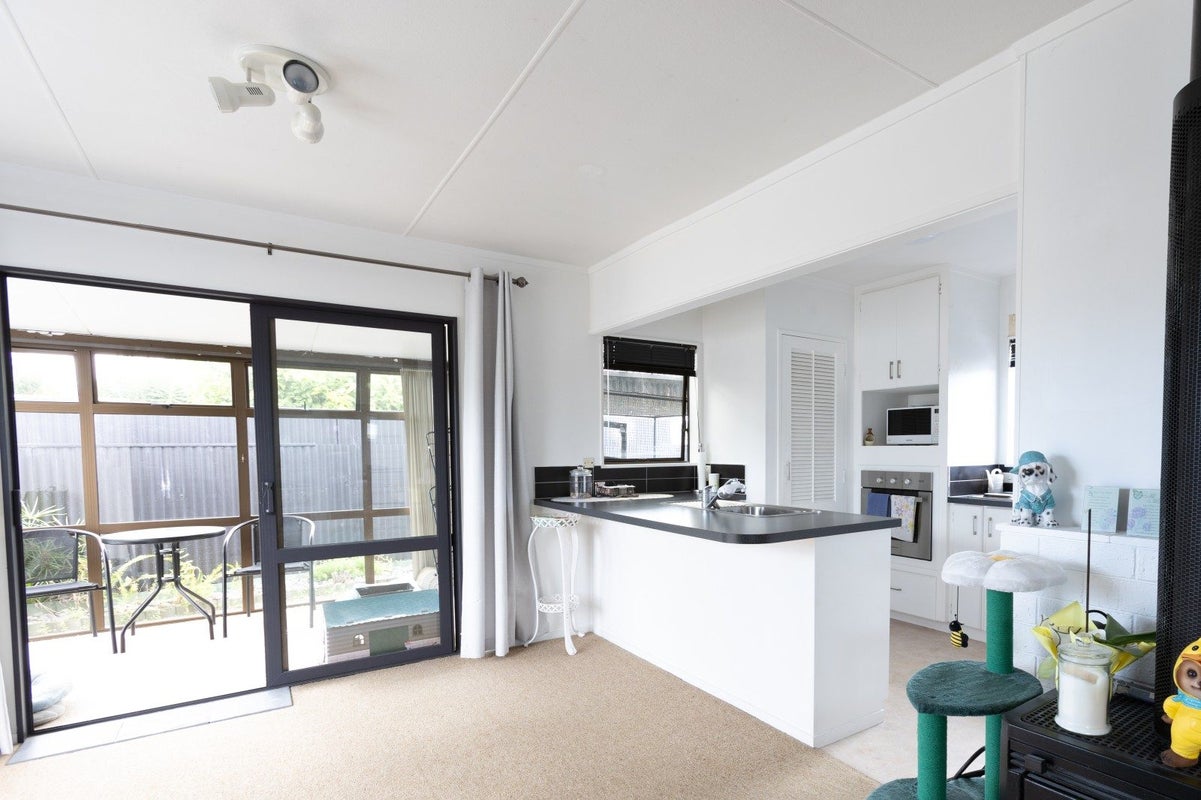 42A Coventry Avenue, Tamatea, Napier - Carousel 2