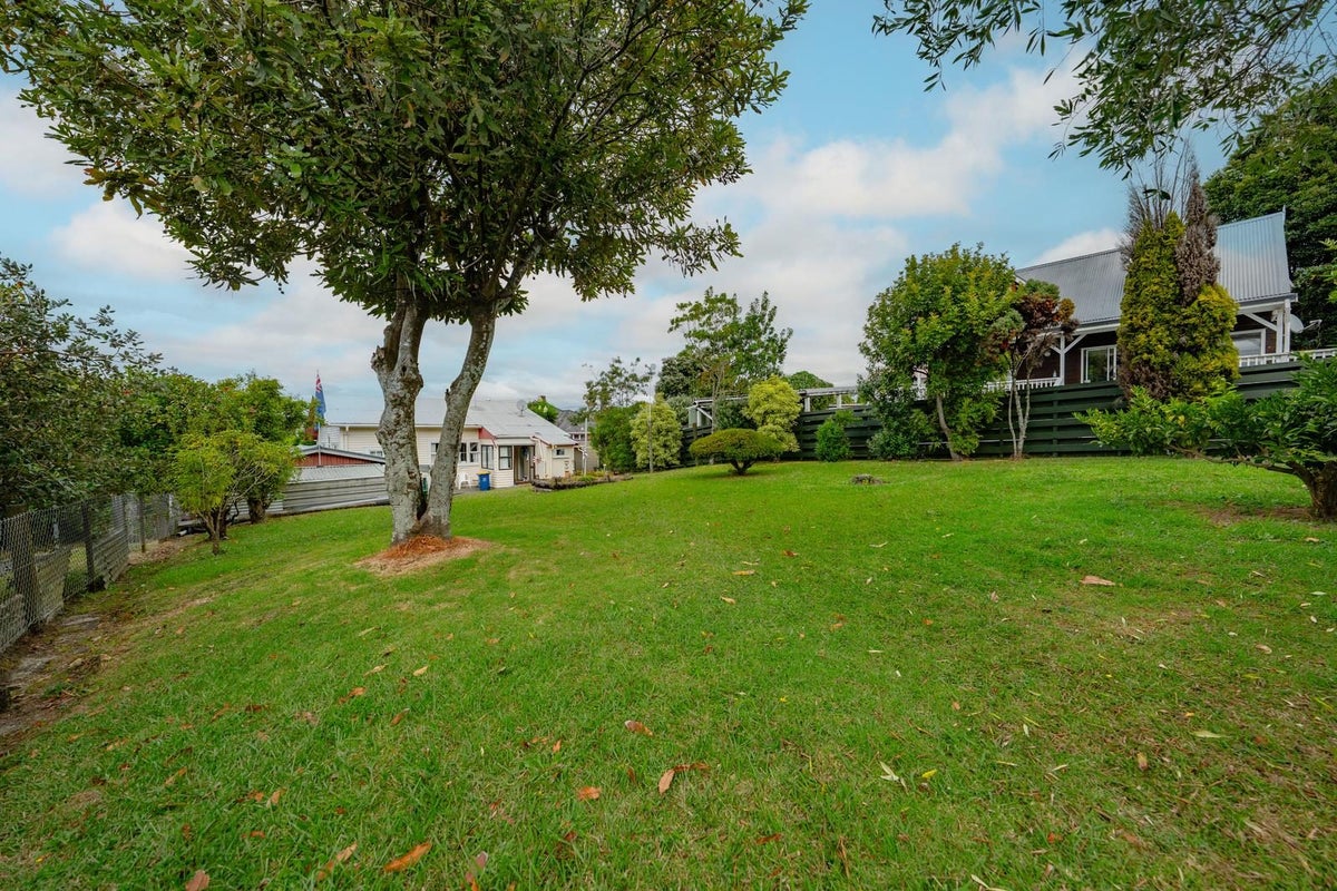 41 Hutchinson Avenue, New Lynn, Auckland - Carousel 2