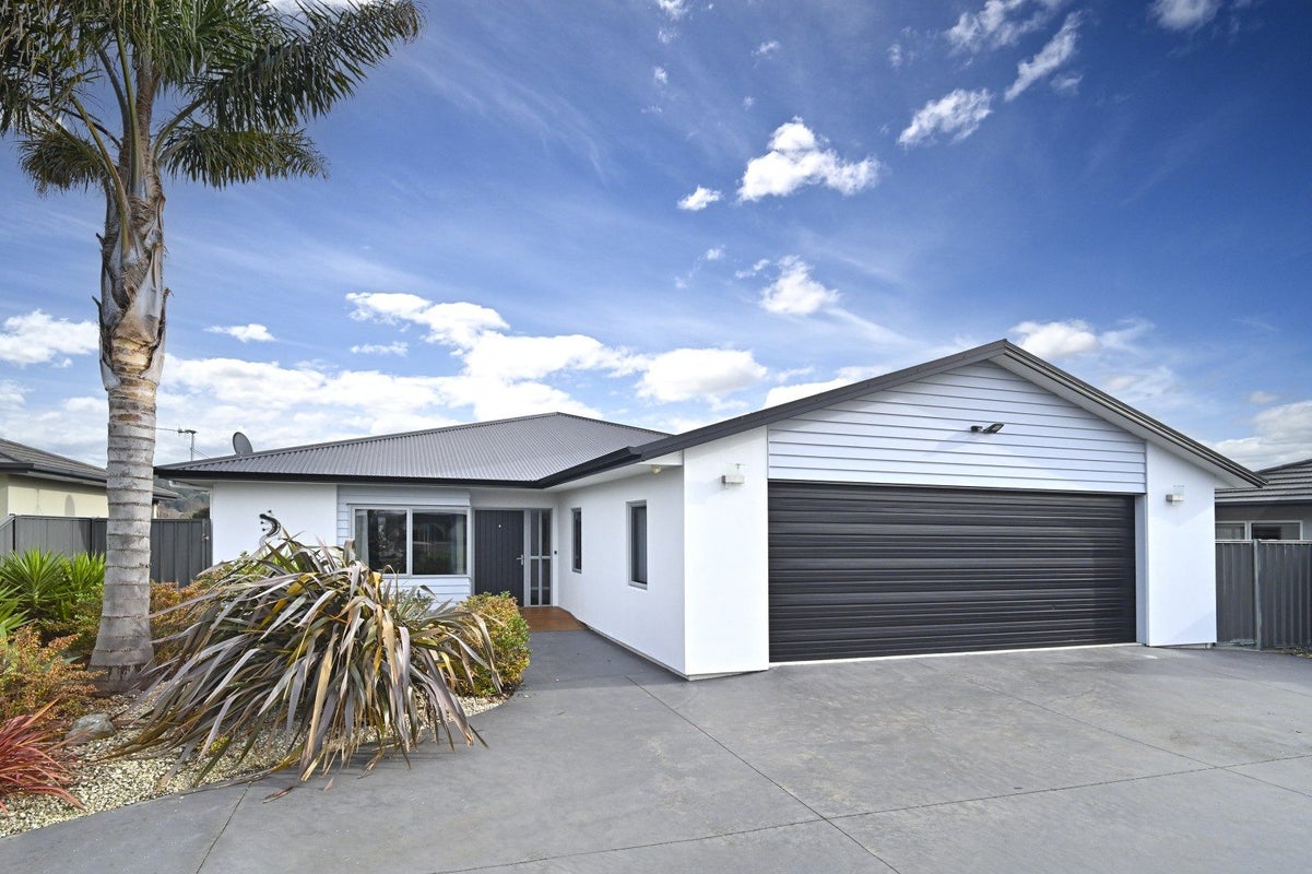 230 Avondale Road, Greenmeadows, Napier - Carousel 1