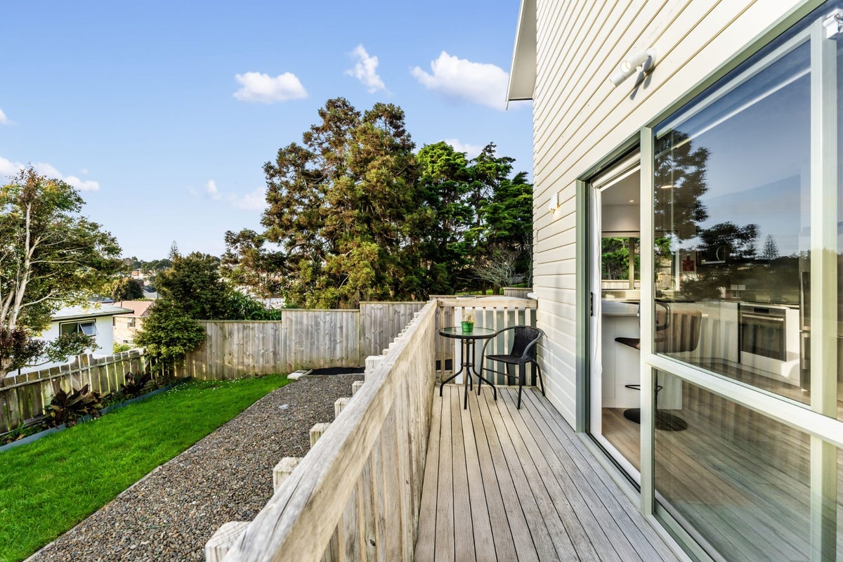 23A Graham Bell Avenue, Mount Roskill, Auckland - Carousel 1